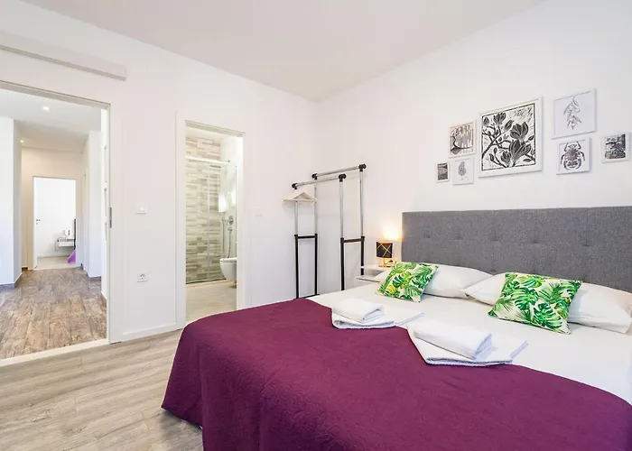 Olivila Villa *