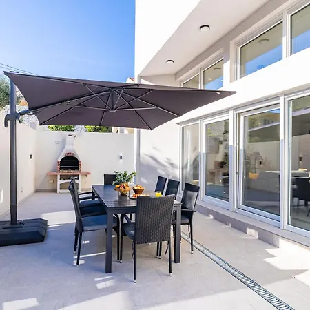 Olivila Вилла *